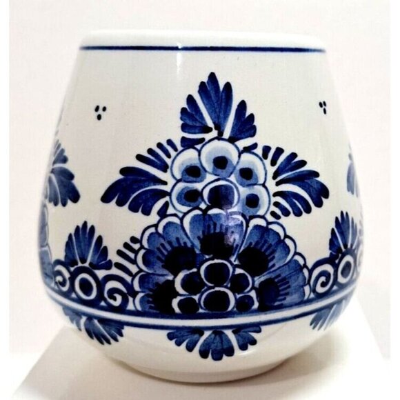 Small Delft 3 Inch Floral Bulbous Vase/Cup Signed F1 A7 1085 - Picture 1 of 7